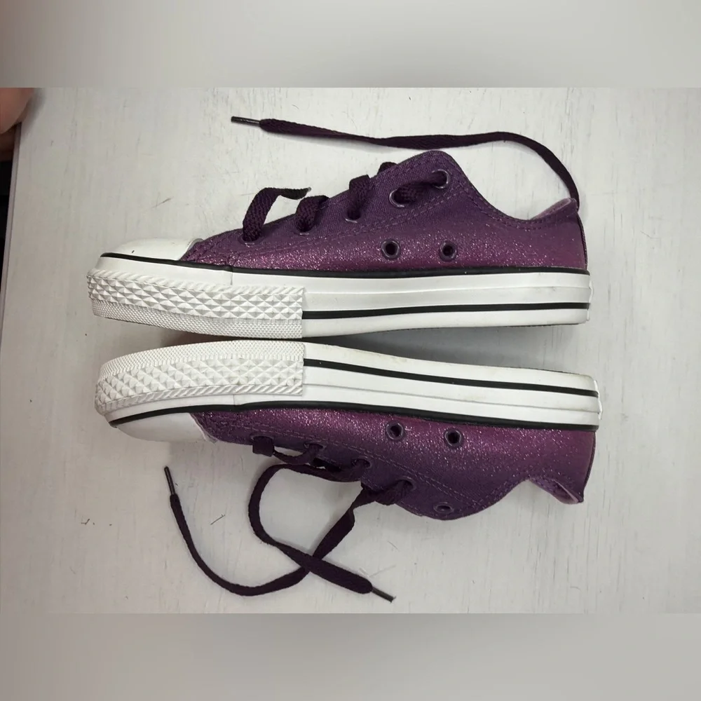 CONVERSE Chuck Taylor All Star Purple Glitter Sparkle Low Top Sz 1 Girls